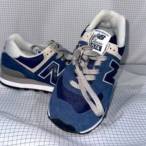 New Balance Women’s 574